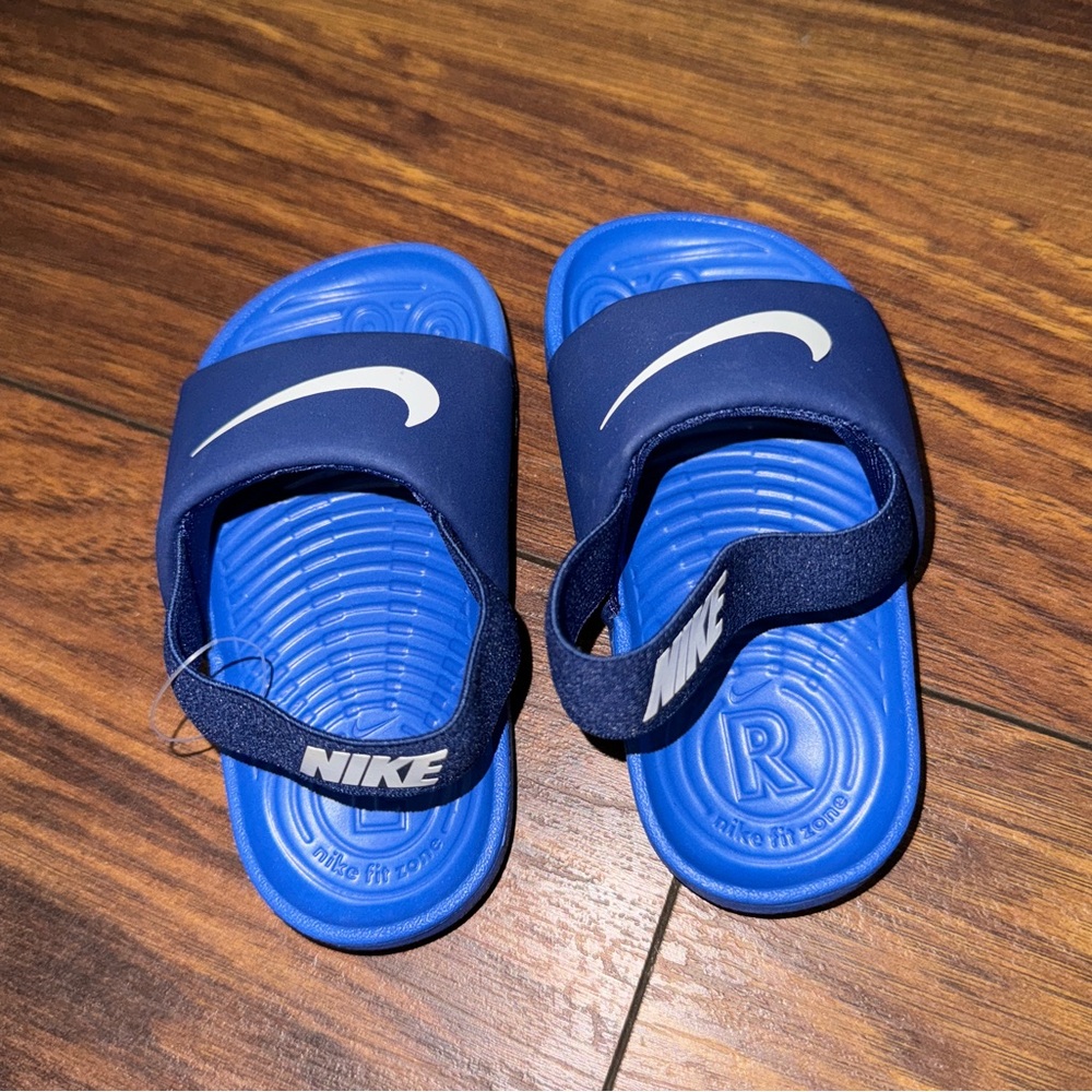 Toddler Nike Sandals Size 6C